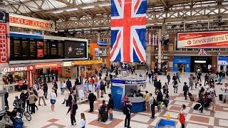 A Walk Through The London Victoria Station London England [upl. by Lamprey]